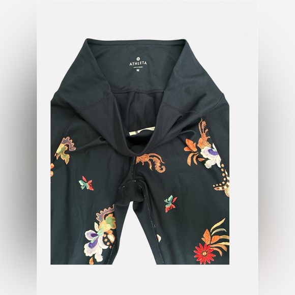 Athleta High Rise Gilded Tux Chaturanga Tight Navy Floral Print Leggings medium - Picture 3 of 5